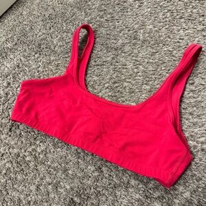Aritzia TNAction Sports Bra